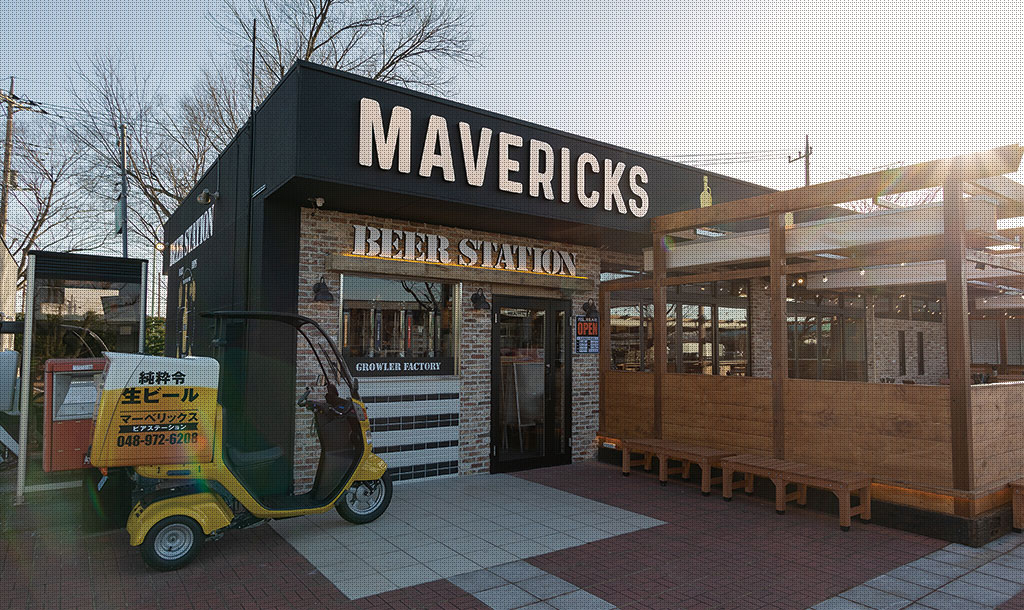 MAVERICKS 越谷店の外観